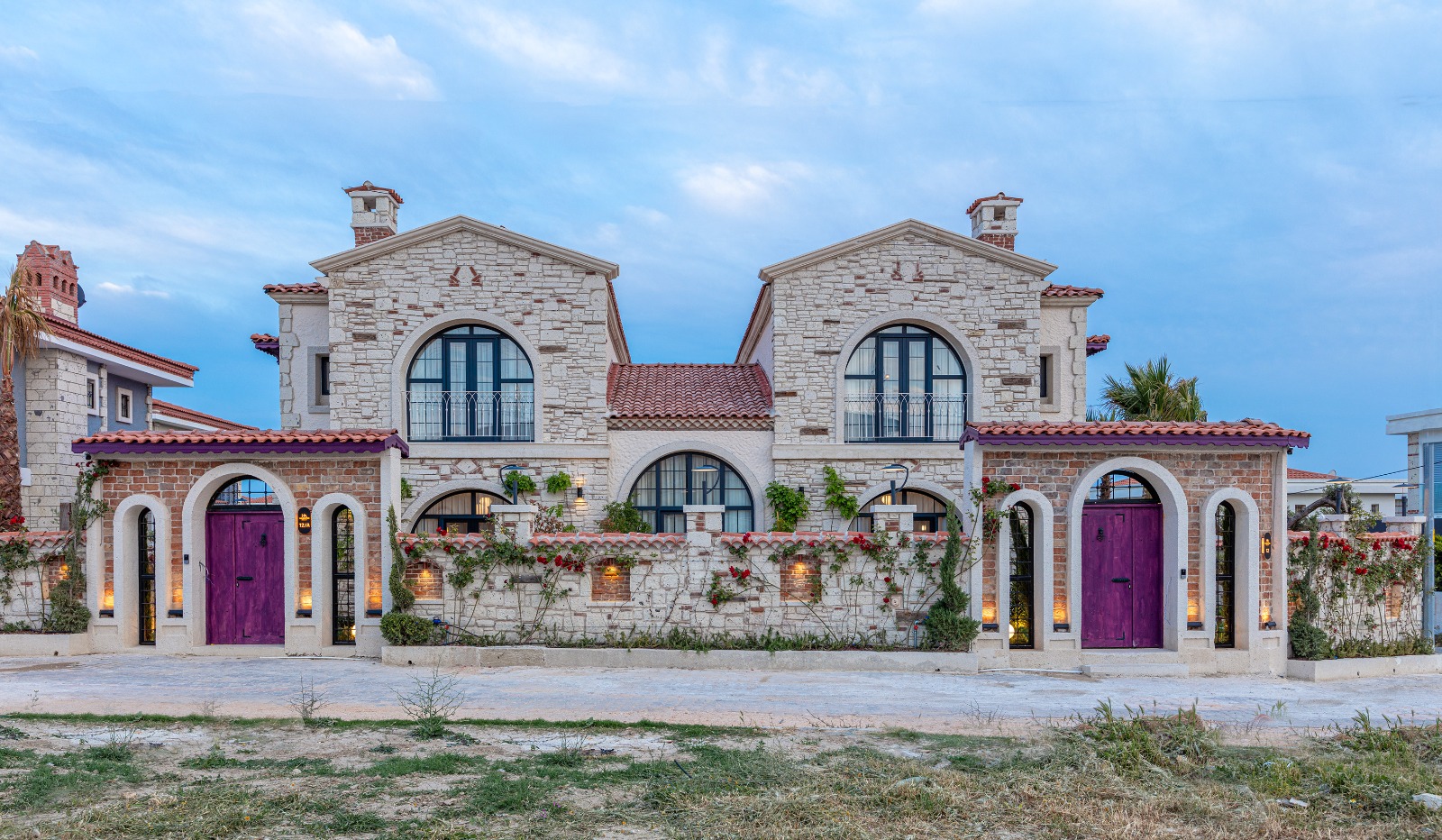 Alaçatı İkiz Villa